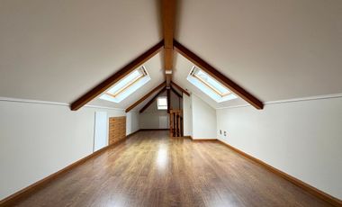 Magnífico penthouse de tres pisos a pasos de Av. Alemania