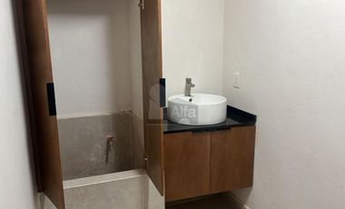 Oficina Comercial en el Centro, Lagos de Moreno, Jal. Uso Comercial planta alta