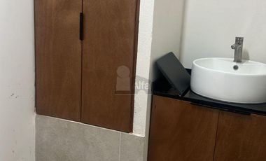 Oficina Comercial en el Centro, Lagos de Moreno, Jal. Uso Comercial planta alta