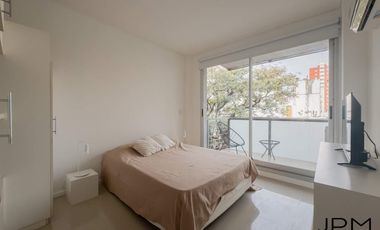 VENTA de 1 ambiente a metros de Av. Libertador con amplio balcón!
