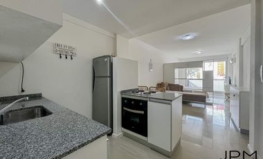 VENTA de 1 ambiente a metros de Av. Libertador con amplio balcón!
