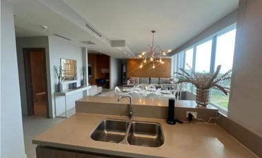 SEA CONFIABLE VENDE O ALQUILA APARTAMENTO PH MAUI