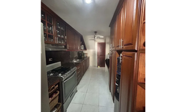 VENDO CASA EN CONDADO DEL REY