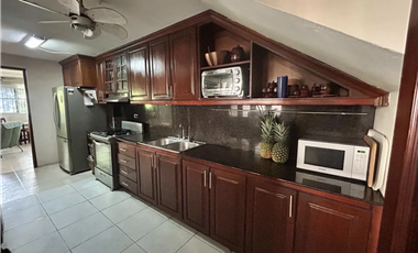 VENDO CASA EN CONDADO DEL REY