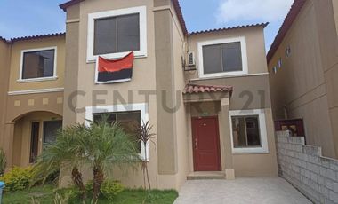 Venta Casa en Urbanización La Joya, 3 Dorm, La Aurora AleL