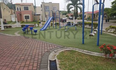 Venta Casa en Urbanización La Joya, 3 Dorm, La Aurora AleL