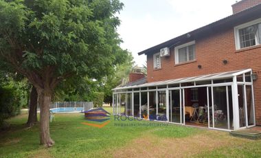 Casa a la venta en Country Banco Provincia