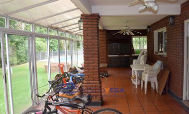 Casa a la venta en Country Banco Provincia