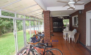 Casa a la venta en Country Banco Provincia