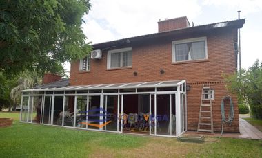 Casa a la venta en Country Banco Provincia