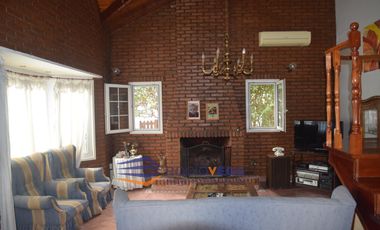 Casa a la venta en Country Banco Provincia