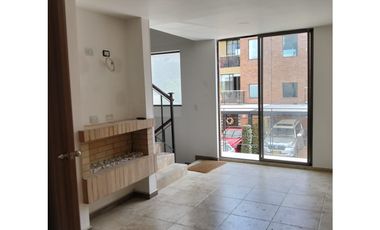 VENDO LINDA CASA EN EL CENTRO DE CAJICA