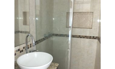 VENDO LINDA CASA EN EL CENTRO DE CAJICA
