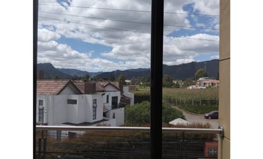 VENDO LINDA CASA EN EL CENTRO DE CAJICA