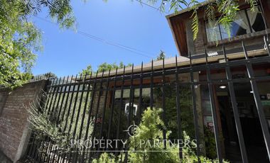 Santa Cruz, Estupenda Casa con Excelente Ubicación