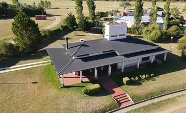 Casa en  PRADOS DE LA ADELINA CLUB DE CAMPO GUALEGUAYCHU