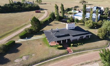 Casa en  PRADOS DE LA ADELINA CLUB DE CAMPO GUALEGUAYCHU