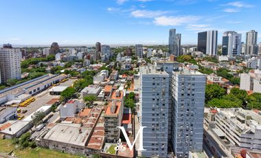 Penthouse con jardin en torre con vista al rio, 3 dorm, 3coch amenities, seg 24 hs