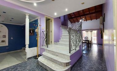 Casa 7 ambientes en venta en  Florencio Varela