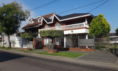Casa 7 ambientes en venta en  Florencio Varela