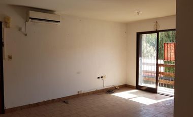 Departamento en venta - 2 Dormitorios 1 Baño 1 Cochera - 54Mts2 - Tolosa