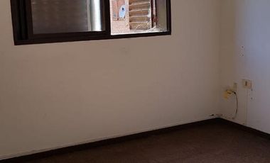 Departamento en venta - 2 Dormitorios 1 Baño 1 Cochera - 54Mts2 - Tolosa
