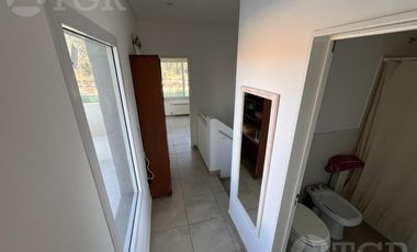 Casa  en Venta- Casas de Santa Guadalupe - Pilar del Este-Jardin-Parrilla-3 ambientes.
