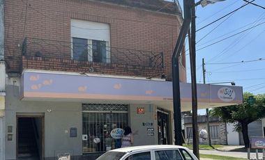 Venta de Departamento 3 ambientes en Bernal