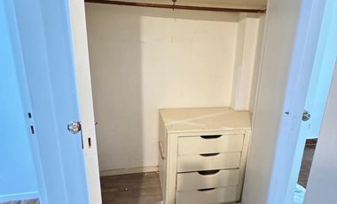 Departamento en  alquiler de 2 ambientes. Zona Centro. Contrafrente. Lavadero