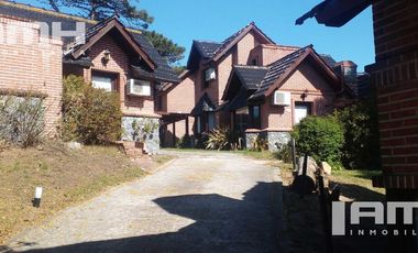 Complejo de Cabañas con Lote multifamilar