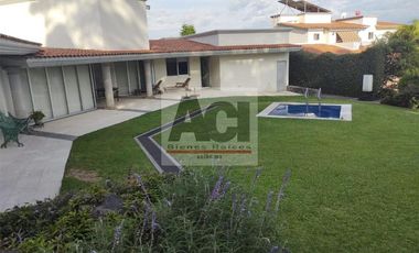 Casa en condominio en Venta , Lomas de Cortes