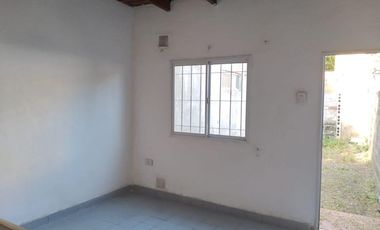 Casa en alquiler en La Plata - Dacal Bienes Raíces
