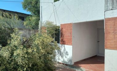 Casa en alquiler en La Plata - Dacal Bienes Raíces