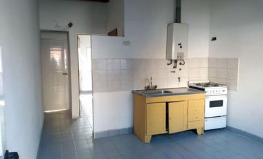 Casa en alquiler en La Plata - Dacal Bienes Raíces
