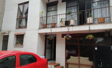 Casa en venta en colonia Ticumac Benito Juárez.