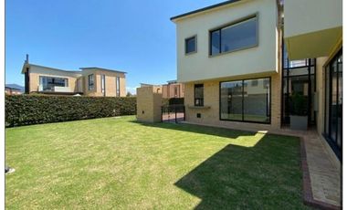 MAGNFICO PRECIO DE OPORTUNIDAD - CASA EN VENTA CAJIC, C/MARCA