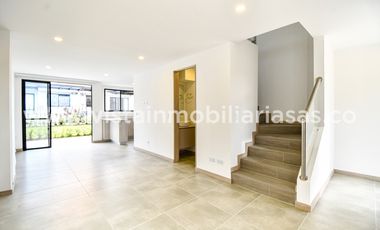 Arriendo Casa 