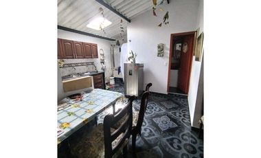 Vendo casa en excelente estado en Guaduas Cund