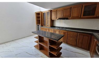 Hermosa y amplia casa para Renta en.Chía