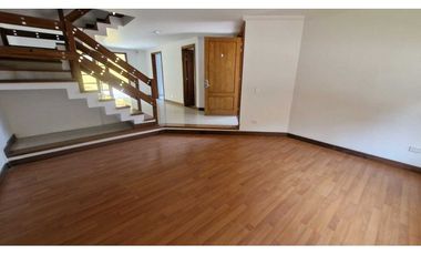 Hermosa y amplia casa para Renta en.Chía