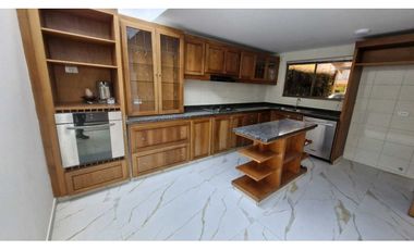 Hermosa y amplia casa para Renta en.Chía