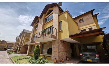 Hermosa y amplia casa para Renta en.Chía