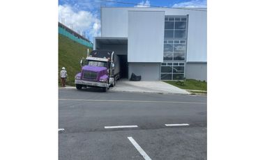 Arriendo bodega con 729 m2  parque empresarial en Guarne