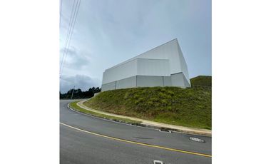 Arriendo bodega con 729 m2  parque empresarial en Guarne