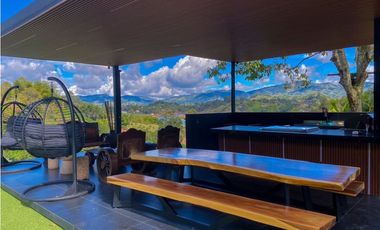 Vendo/Arriendo Lujosa Villa en Guatape