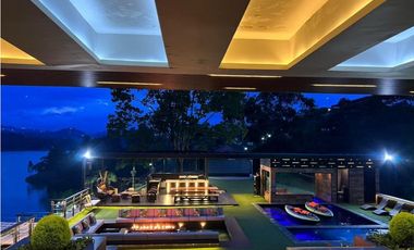 Vendo/Arriendo Lujosa Villa en Guatape