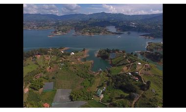 Vendo/Arriendo Lujosa Villa en Guatape