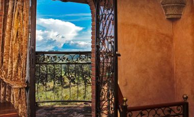 Villa estilo Toscano en VENTA en Mesa de los Santos