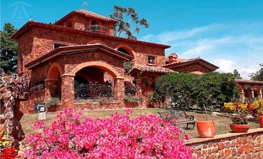 Villa estilo Toscano en VENTA en Mesa de los Santos