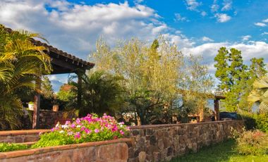 Villa estilo Toscano en VENTA en Mesa de los Santos